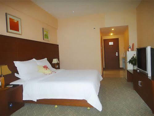 Private Enjoyed U Huadu Store Hotel 3*
