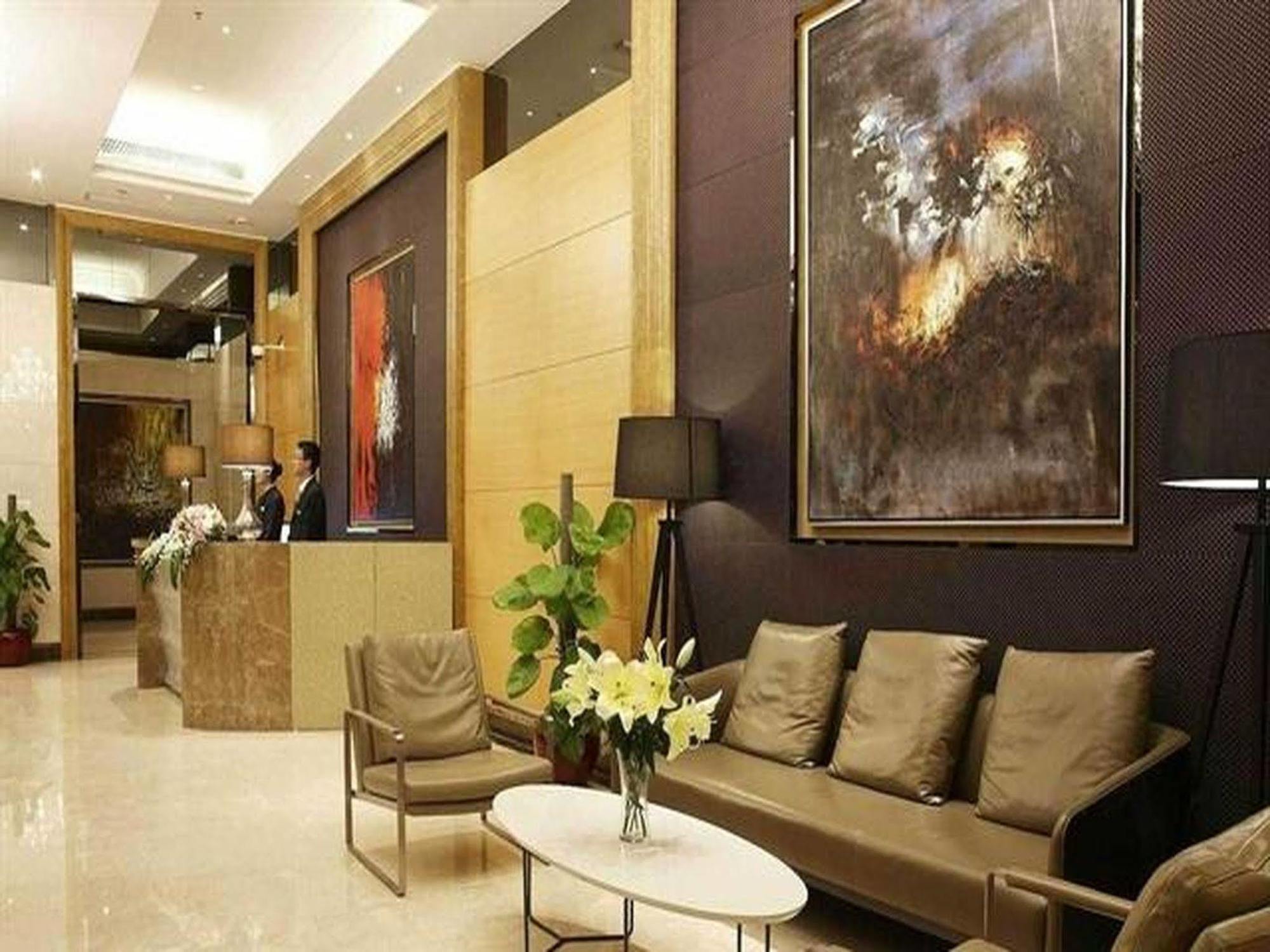 Aparthotel Dan Executive Zhujiang New Town-freeshuttle Bus To Cantonfair Duringcanton Fair Period 4*