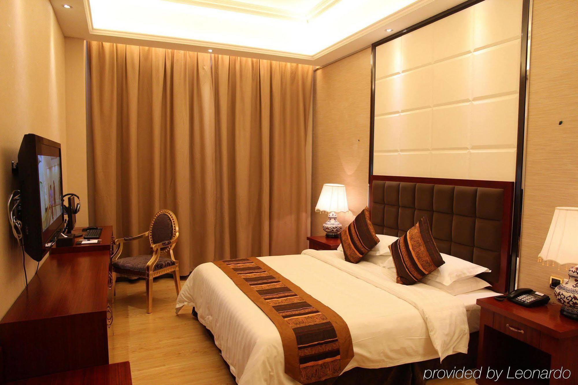 Water Way Hotel 4*
