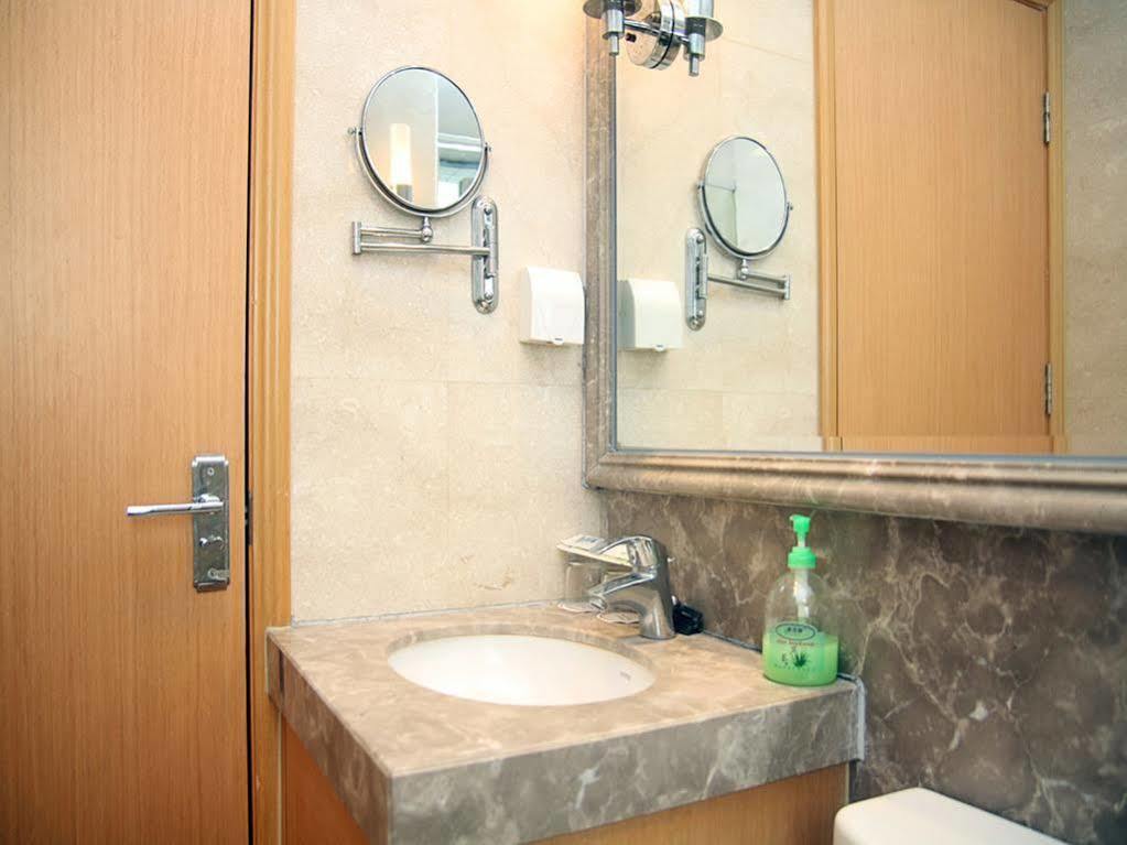 Huifeng International Apartment