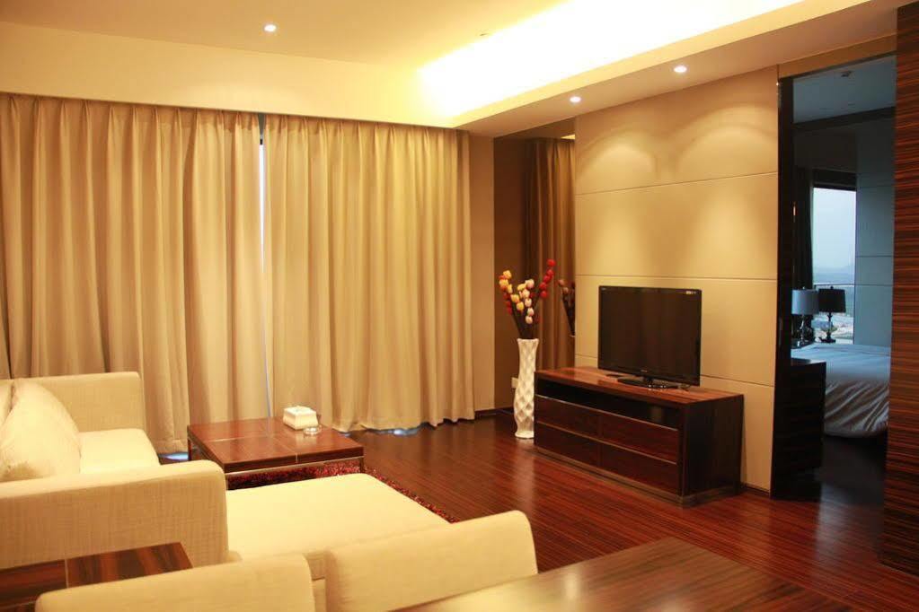 Xing Yi International - Poly World Branch * Guangzhou