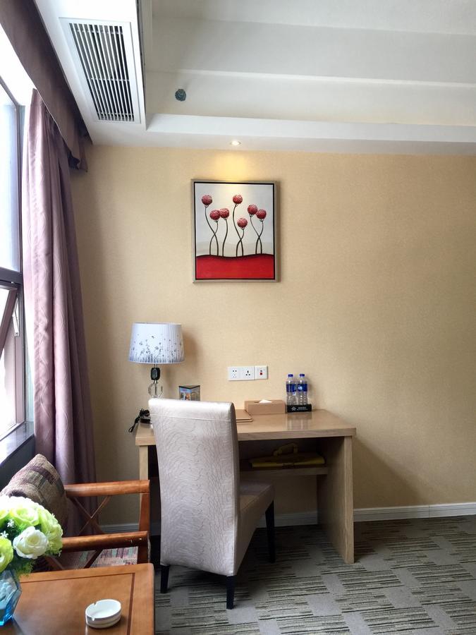Bi Ying Hotel 3*