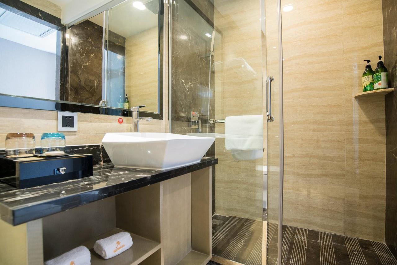 Rongjin Hotel 4*