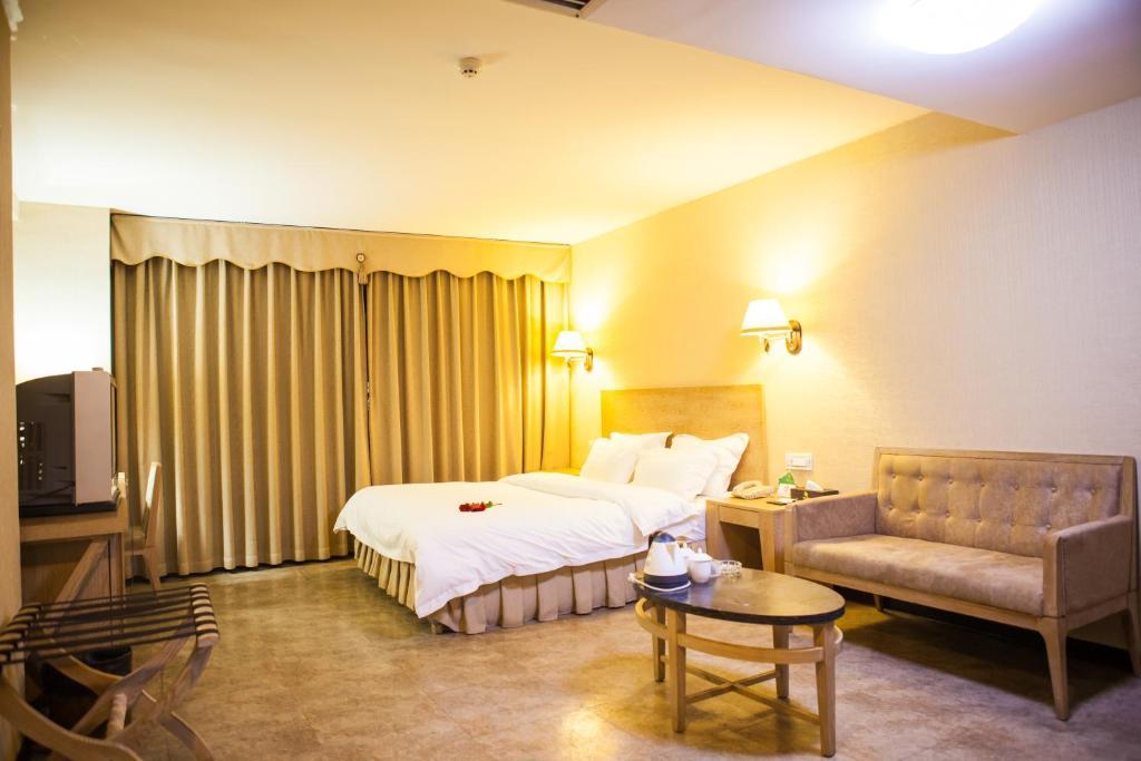 Fuhao Hotel