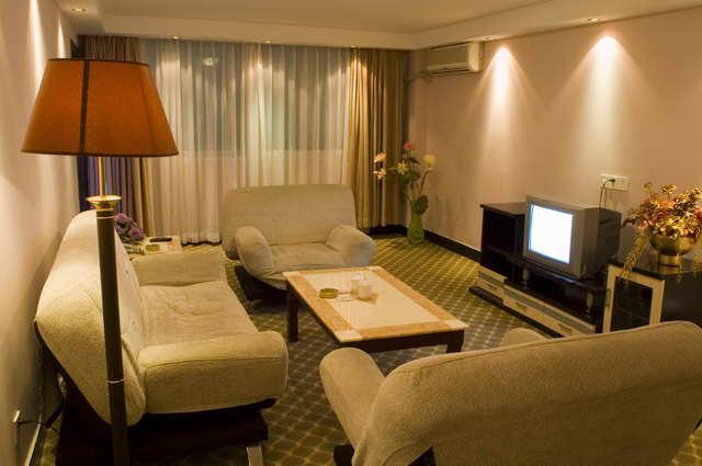 Liyun Hotel 3*