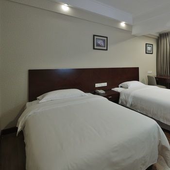 Paco Jiangtai Metro Station Branch 4*