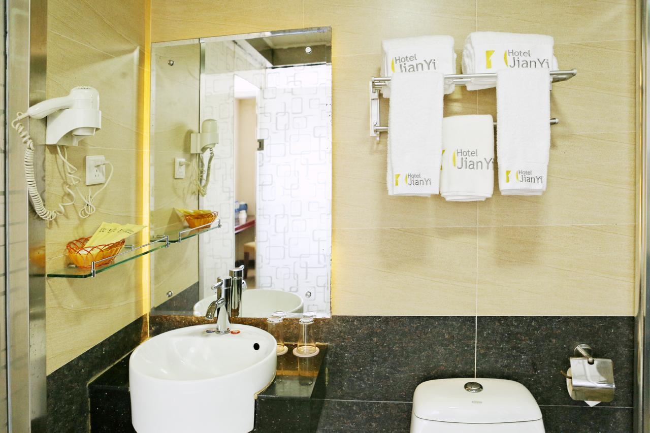Jianyi Hotel 3*