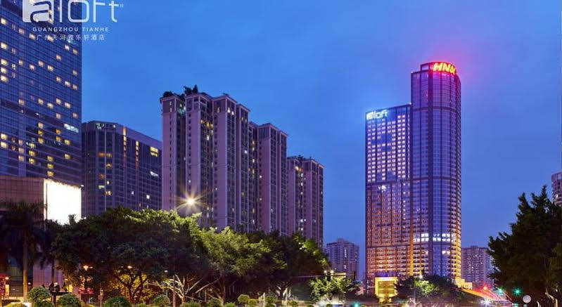 Hotel Aloft Park 4*
