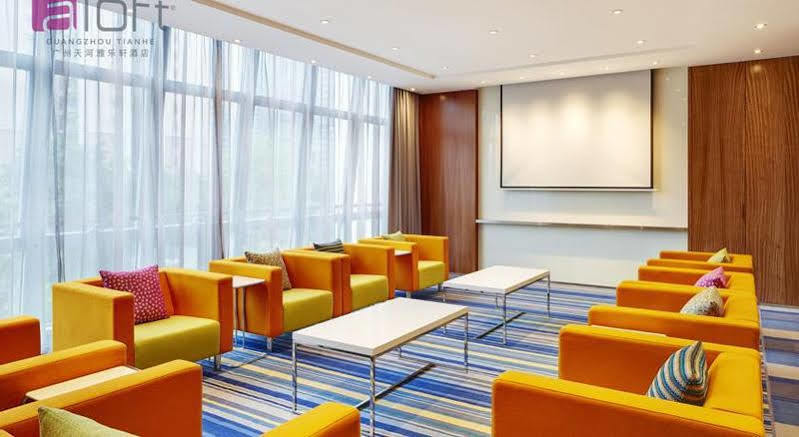 Aloft Park Hotel 4*