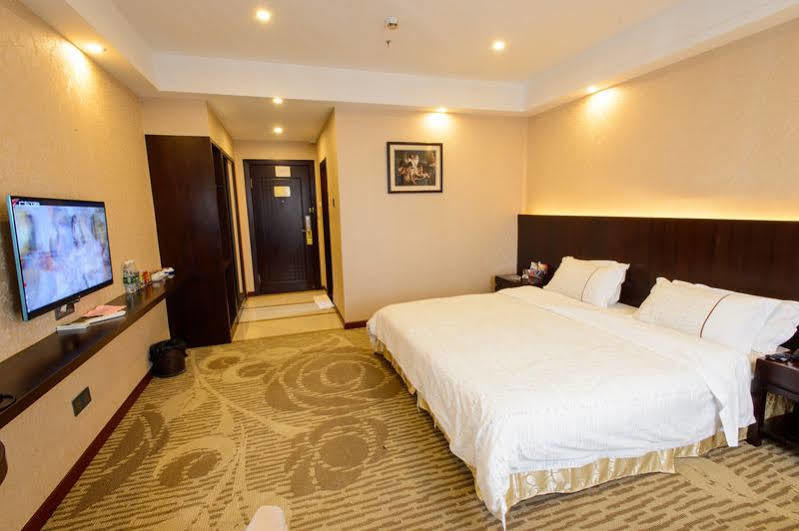 Hotel Jia He 3*
