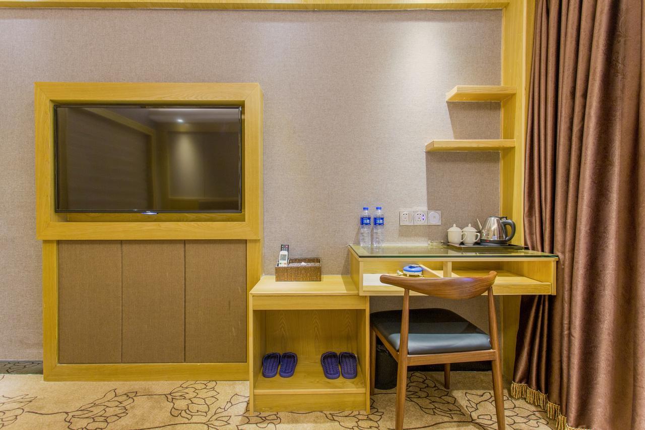 Hotel Maohua 3*