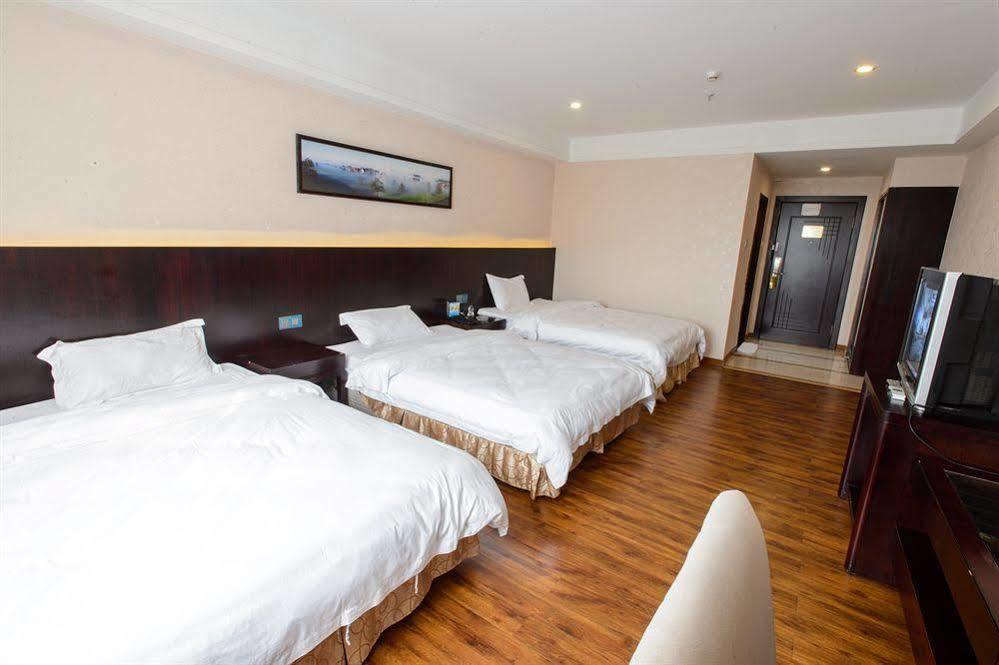 Jia He 3* Guangzhou