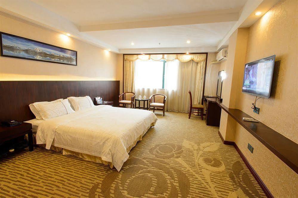 Jia He Hotel 3*