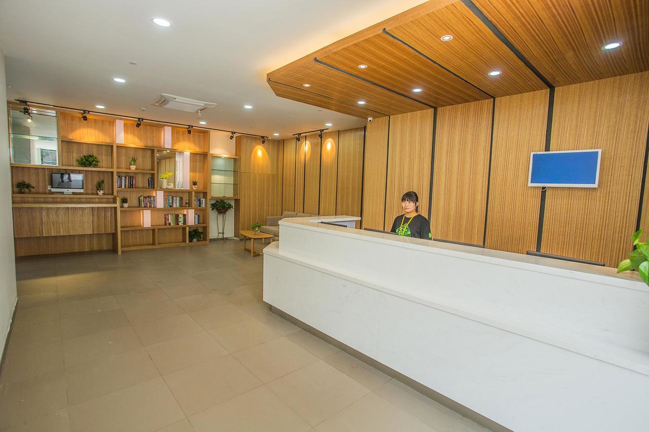 Hotel Hi 2*