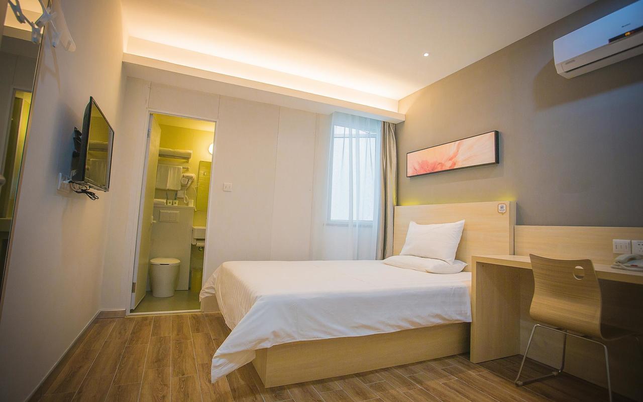 Hotel Hi 2*