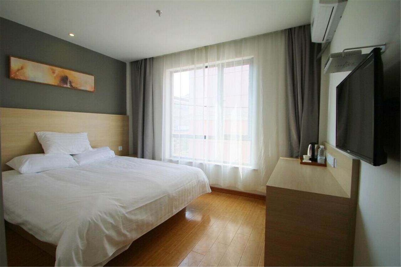 Hotel Hi 2*