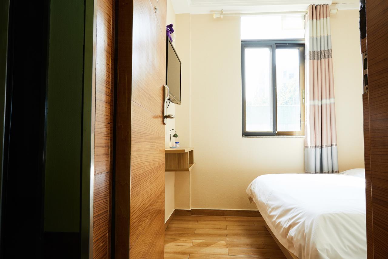 Hotel Starry 2*