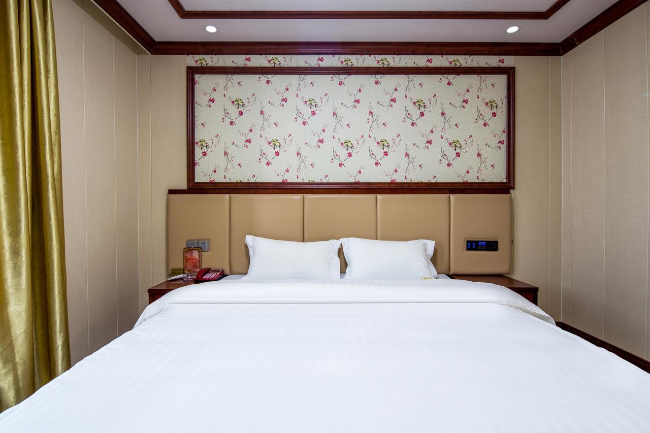 Guangzhou Tian Xiu Hotel 2*