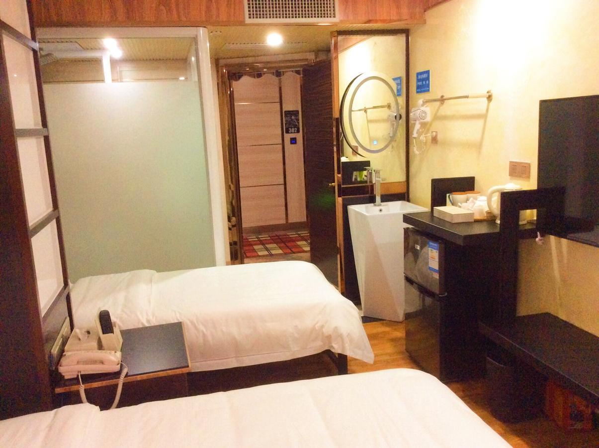 Hotel Bird Island 3*