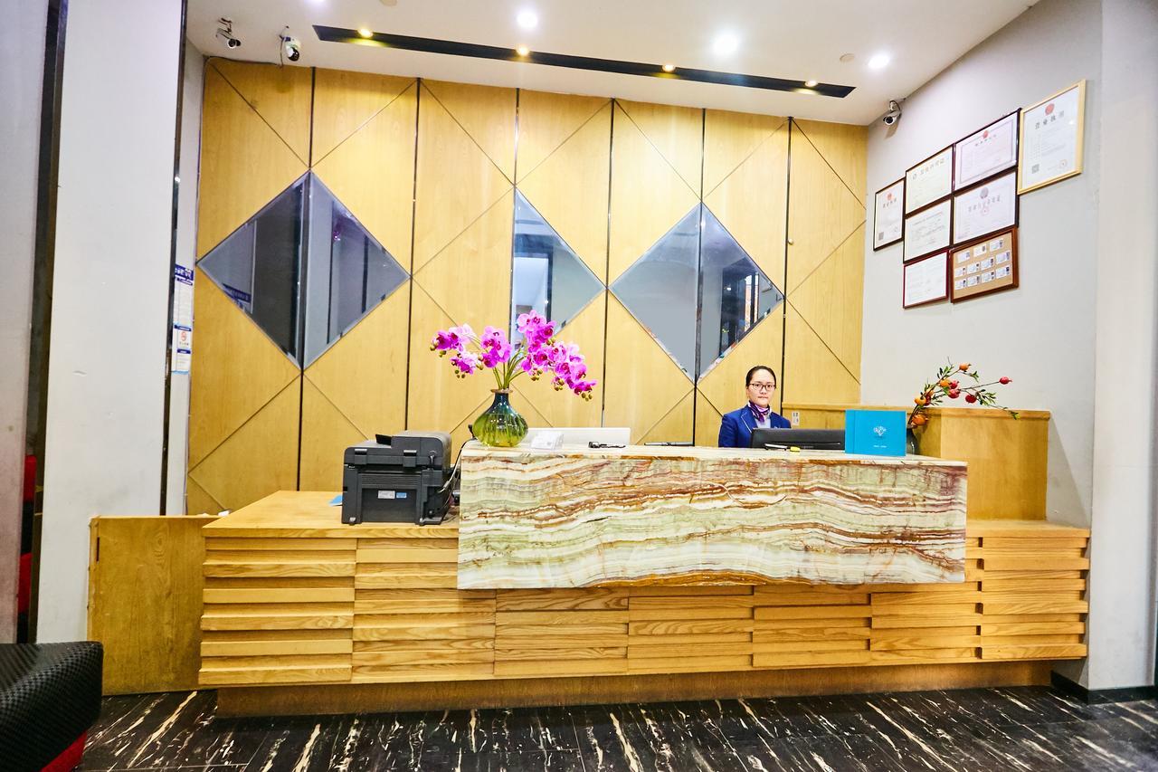 Hotel Li Fu Gang Ding Metro Station Branch