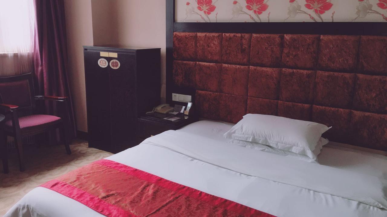 Lucky Hotel 3*