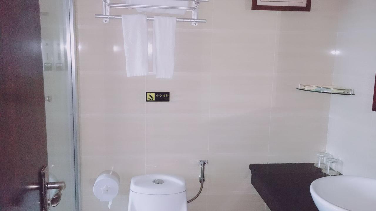 Lucky 3* Guangzhou