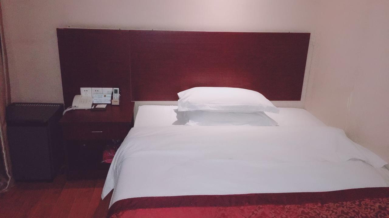 Hotel Lucky 3*