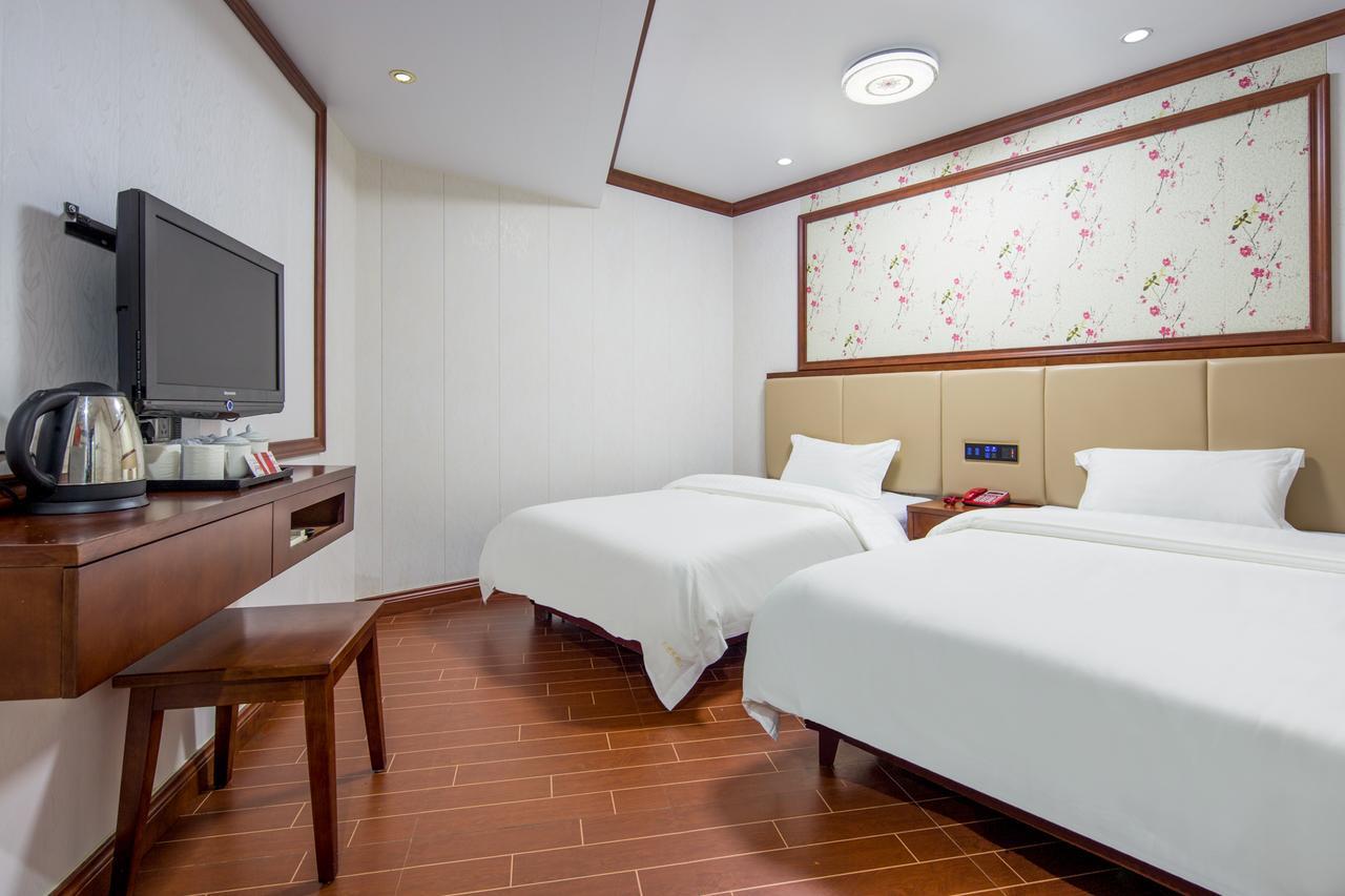 Hotel Guangzhou Tian Xiu Hotel 2*