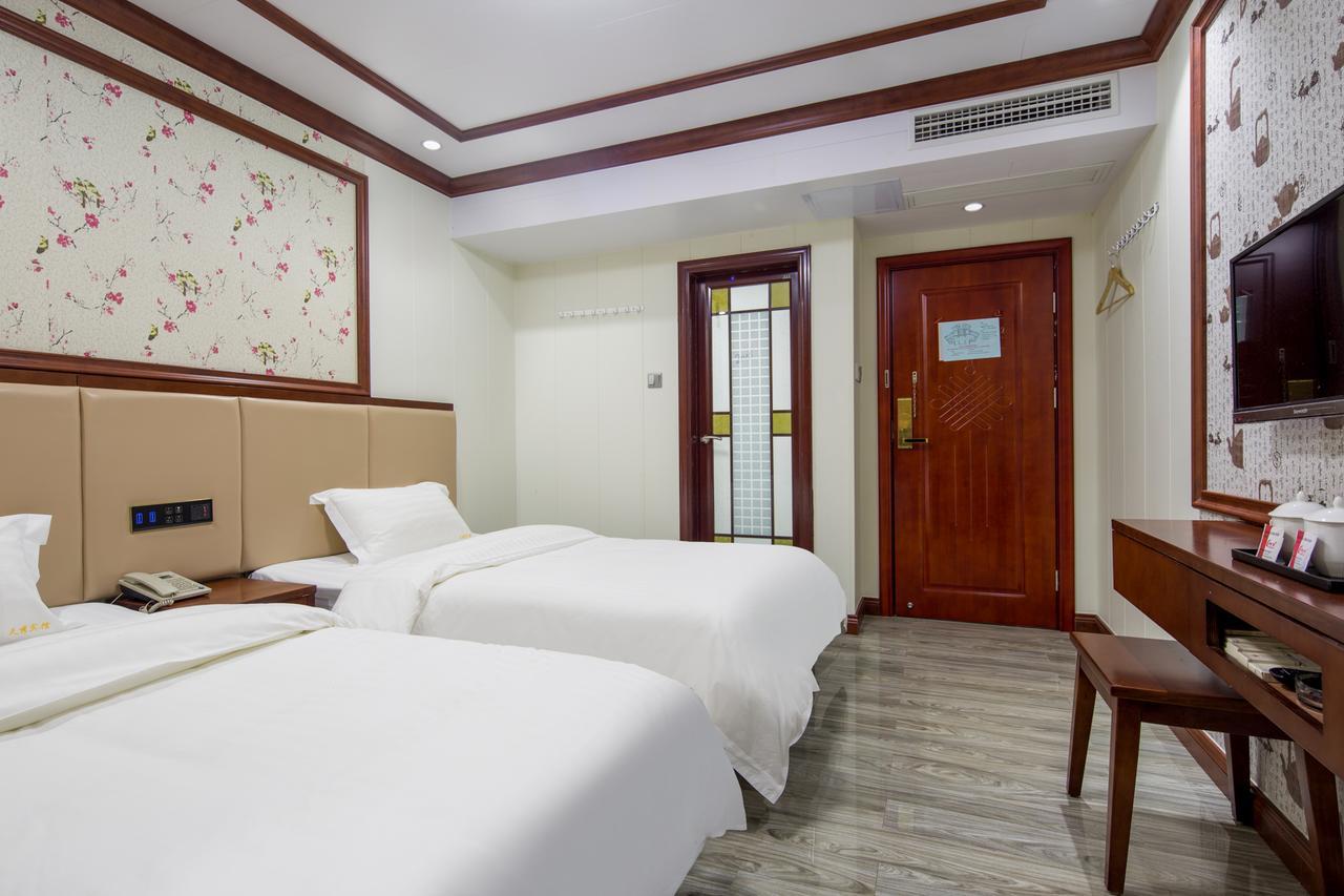 Guangzhou Tian Xiu Hotel 2*