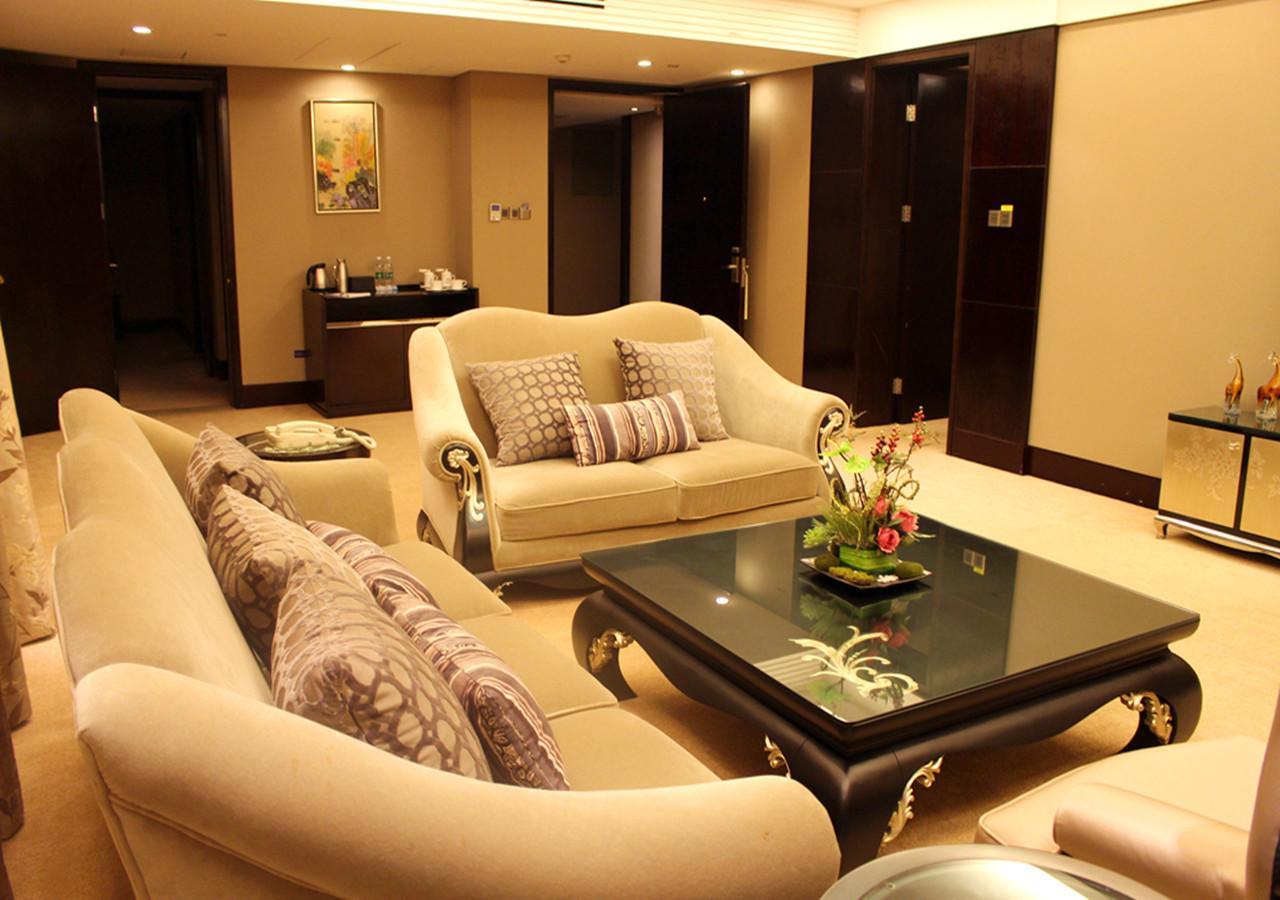Hotel Panyu 4*