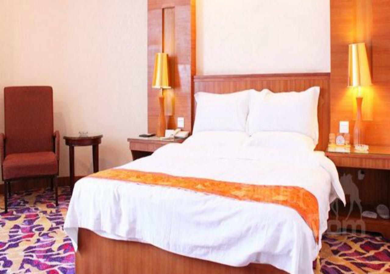 Hotel Joyful Sea 3*