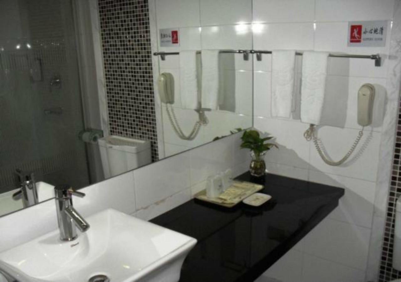 Hotel Joyful Sea 3*