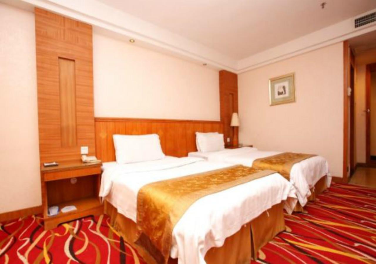 Joyful Sea Hotel 3*