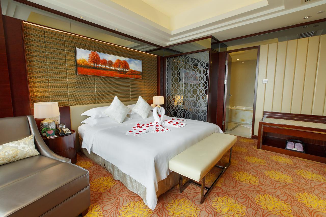 Hotel Leeden Jingxi 4*