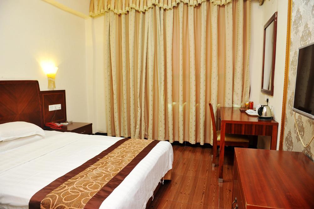 Yunhai Hotel 3*