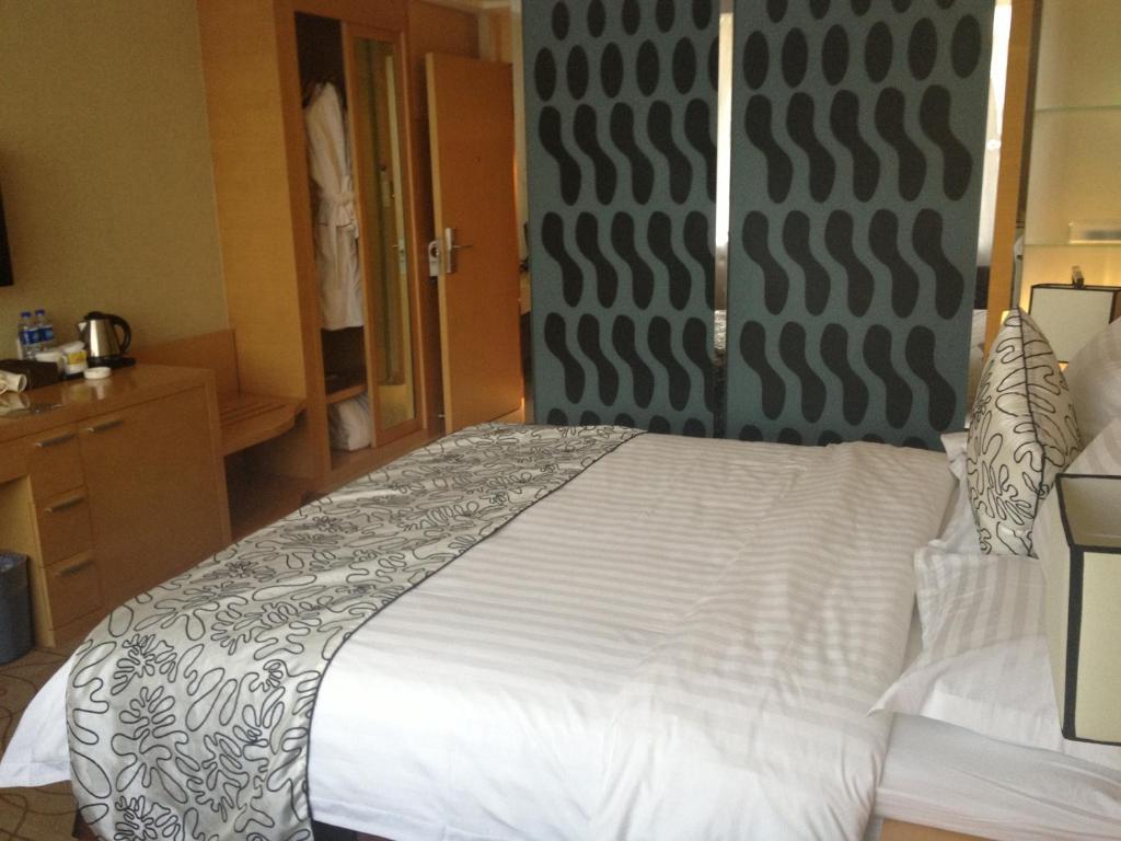 Metropolo, Guangzhou, Wanda Plaza-baiyun Mountain Hotel 4*