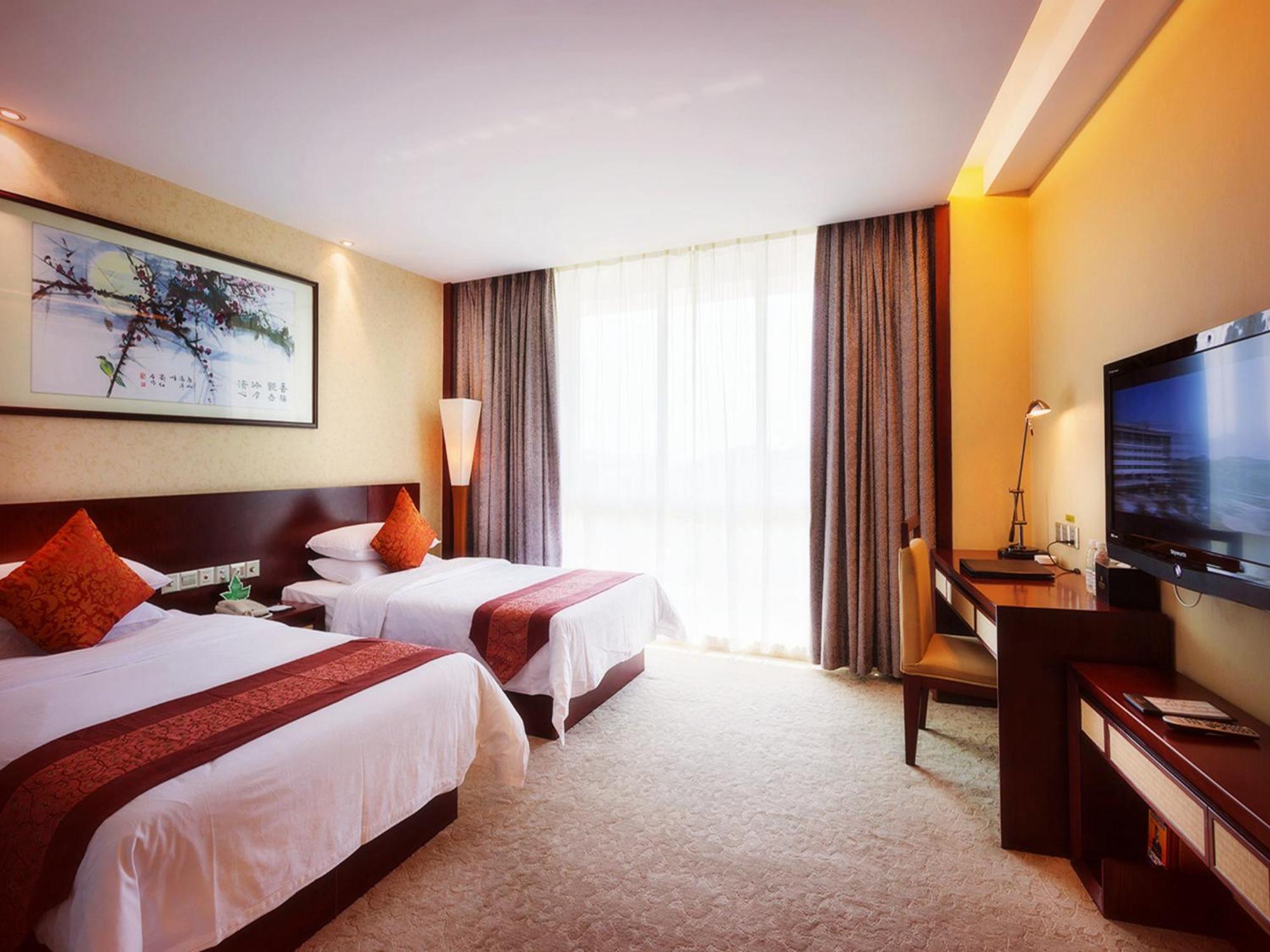 Landmark International Science Hotel 4*