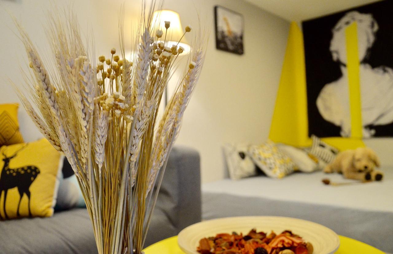 Life Is Elsewhere Gz Zhujiang New Town Loft Apartment Guangzhou