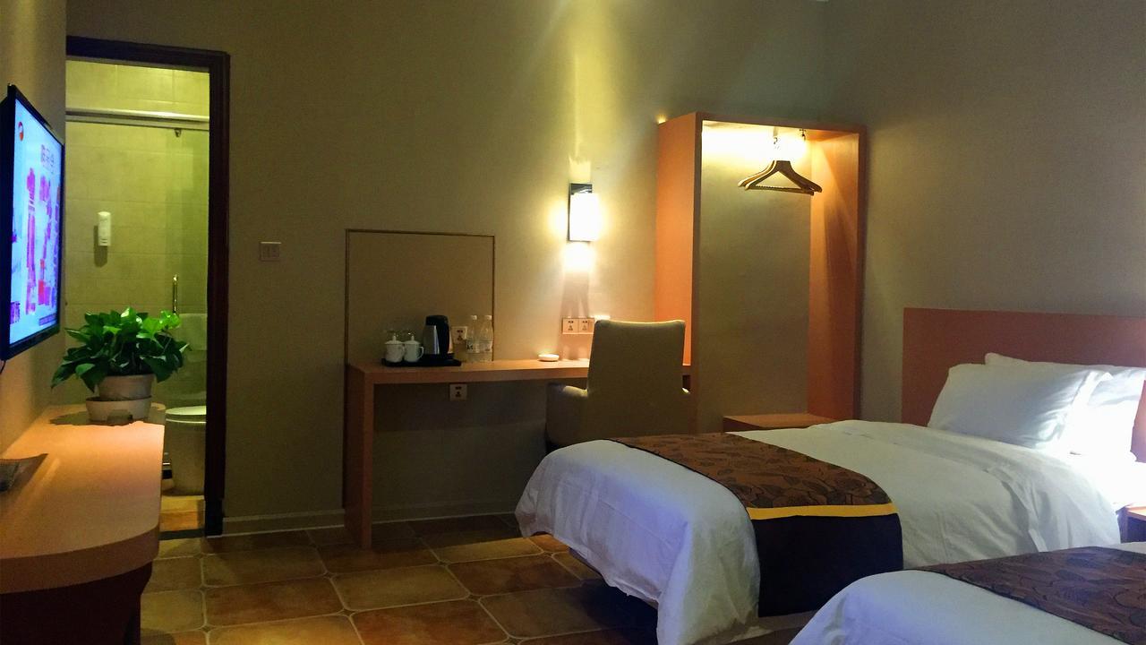 Chengyue Selected Junye Nangang Branch Hotel Canton