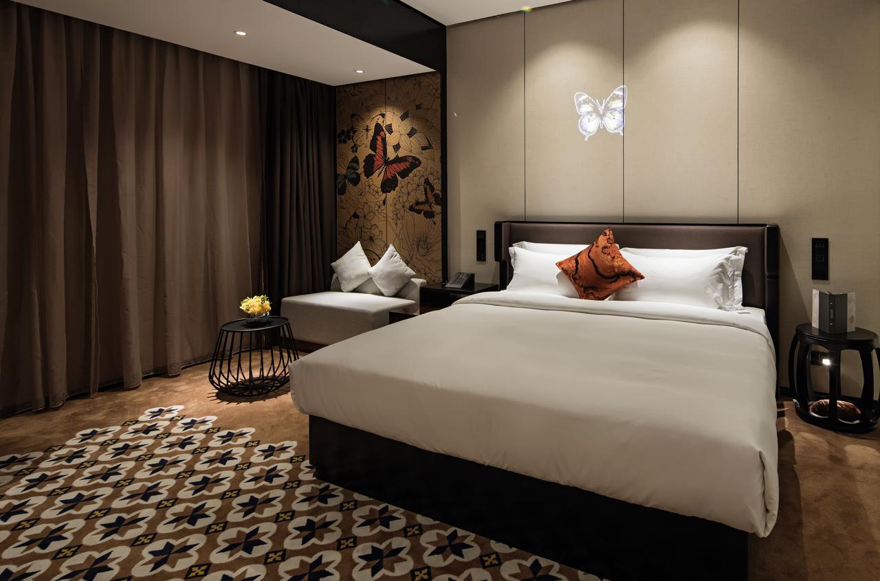 Paco Chebeinan Metro Guanghzou-free Shuttle Bus For Fair Hotel Guangzhou
