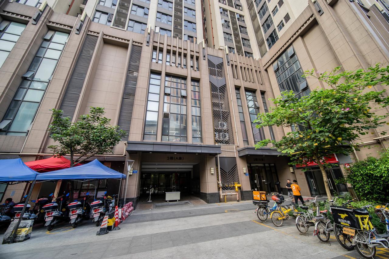 Pazhou Laiste International Fair Complex Branch 2*