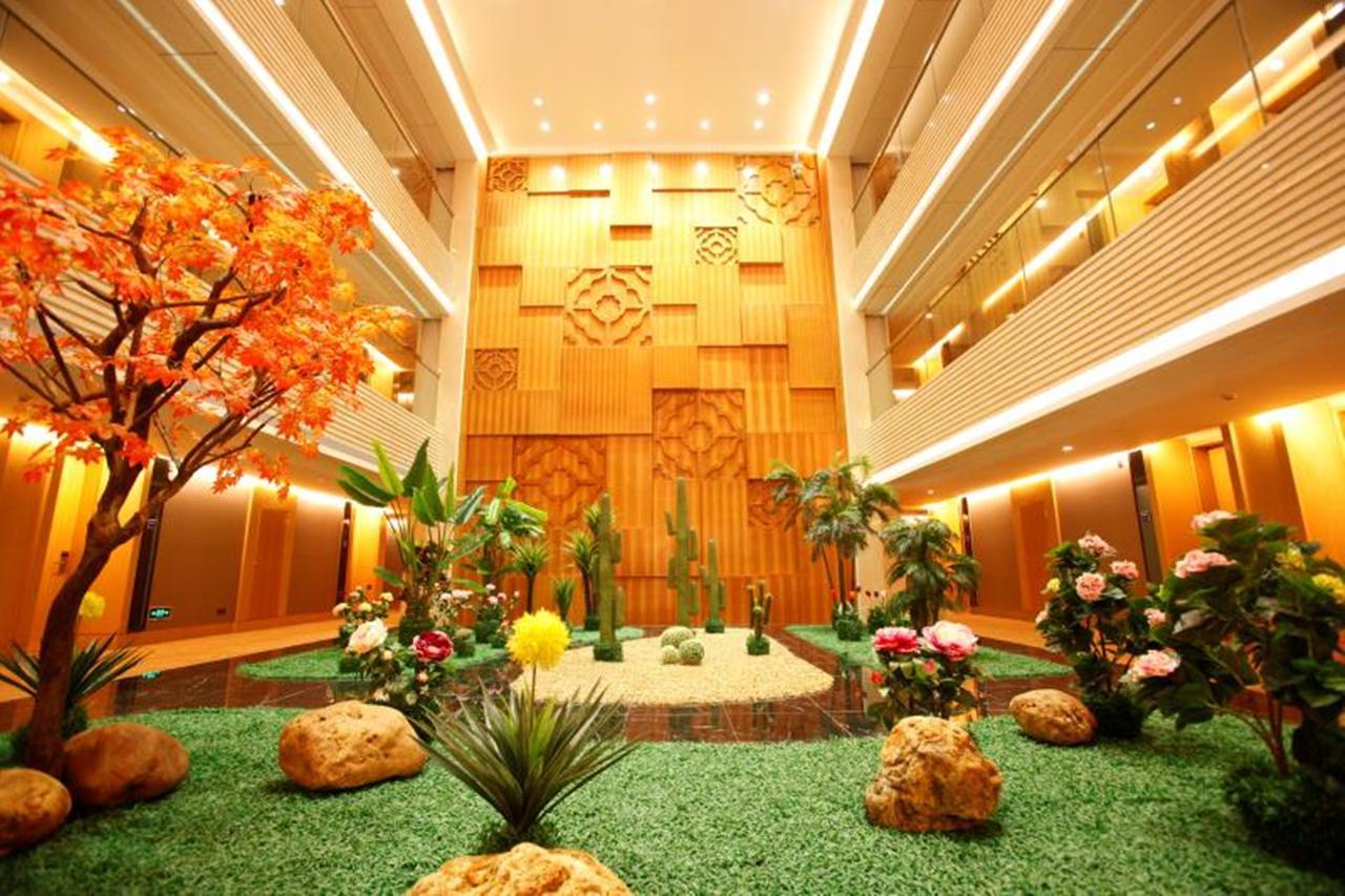 Panyu Hotel 4*