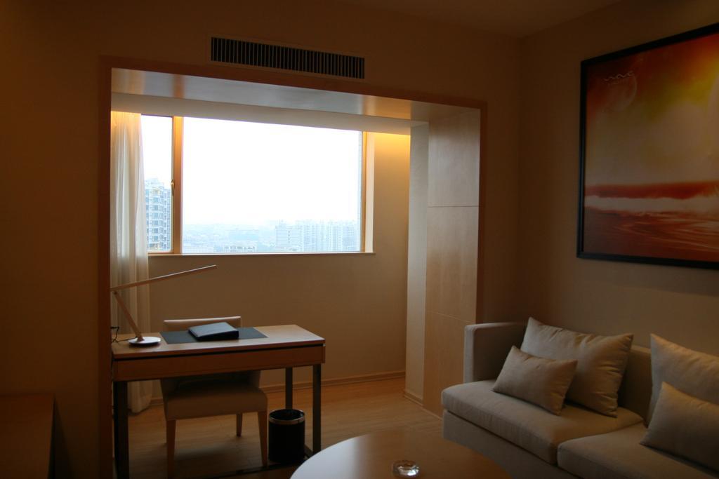 Hotel J-hotel 3*