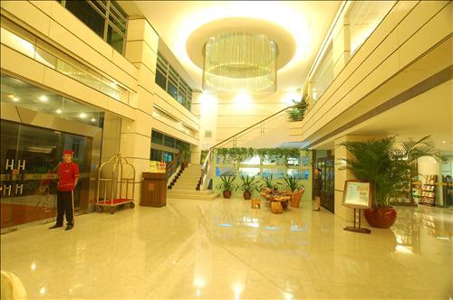 Hua Shi Hotel 4*