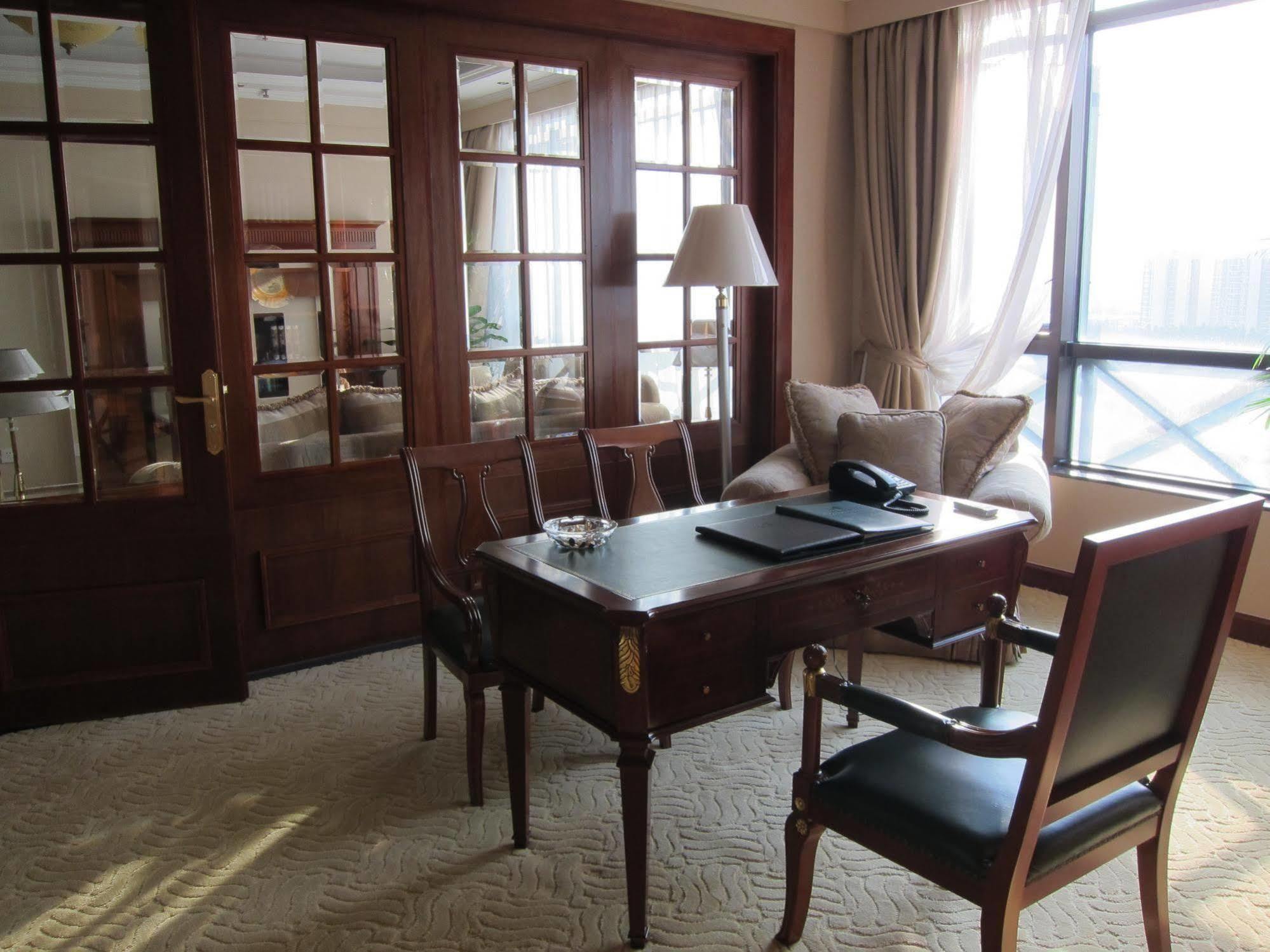 Clifford Centre Panyu Hotel