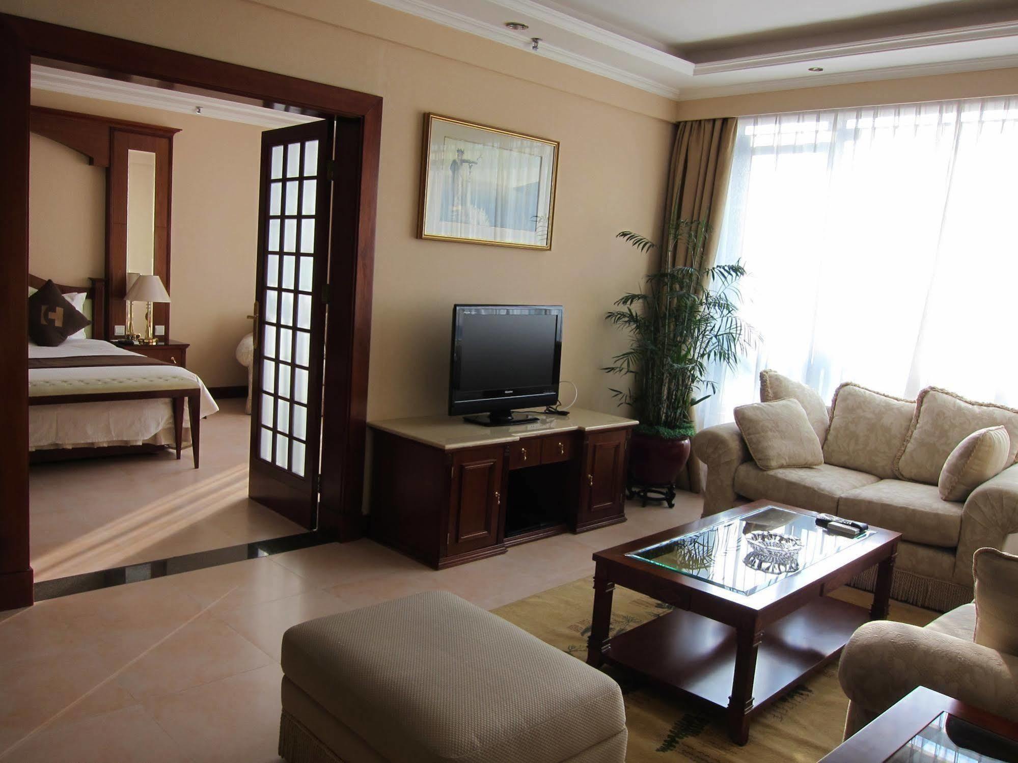 Hotel Clifford Centre Panyu 4*