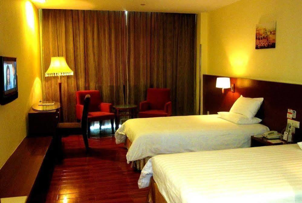 Panyu Jiafu Lijing 4*
