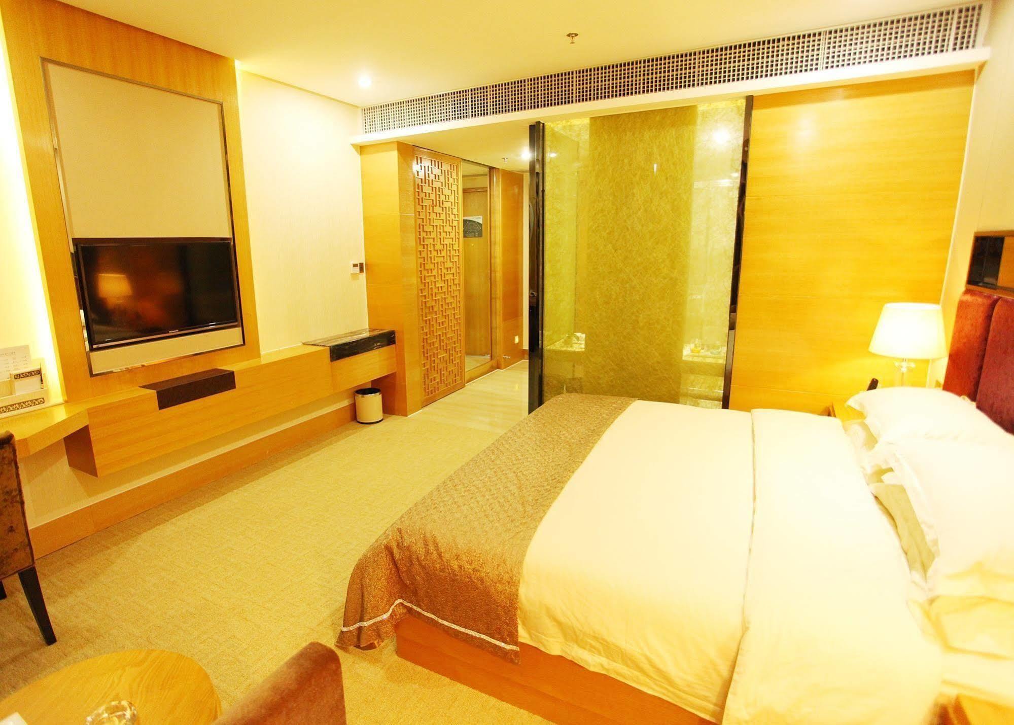 Hotel Yinwan - Shiqian Branch 3*