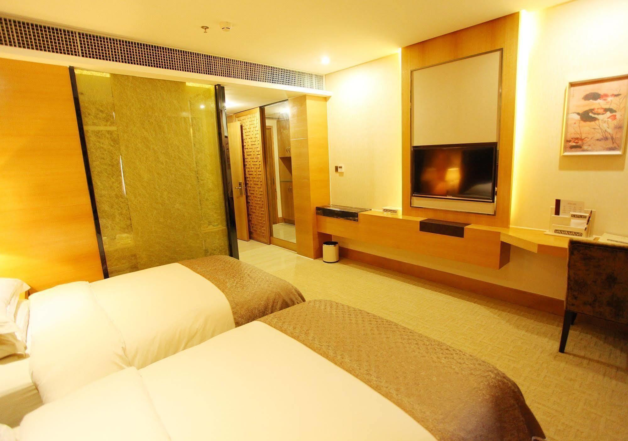 Yinwan - Shiqian Branch 3*