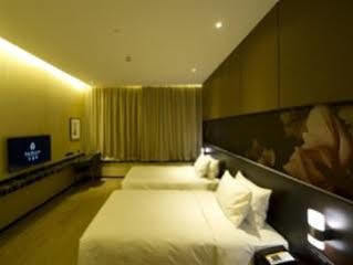 The Mulian Zhujiang New Town-canton Fair Free Shuttle Bus Hotel